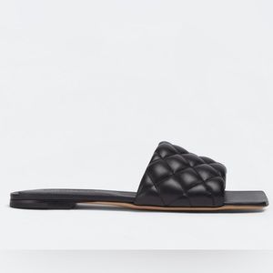 BOTTEGA VENETA PADDED FLAT SANDAL
